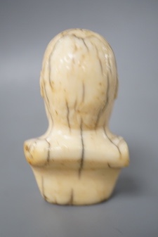 An 18th/19th century marine ivory bust of a man 7cm